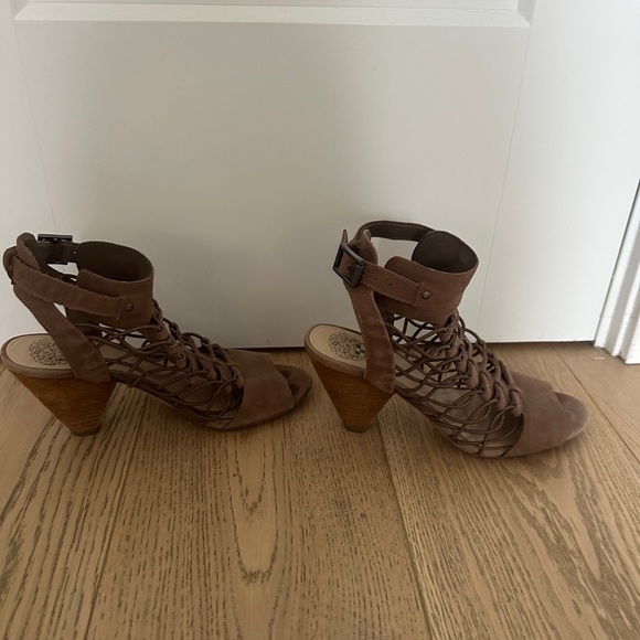 vince camuto evel caged sandal size 7.5 - Picture 7 of 8